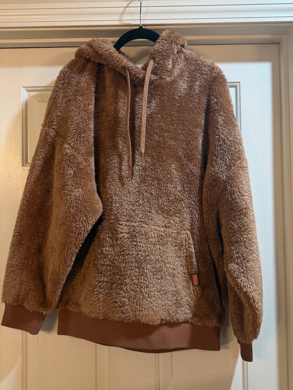 Ugg Teddy Bear Hoodie in Brown Size Large Pit to Pit 27” #cozy #comfy